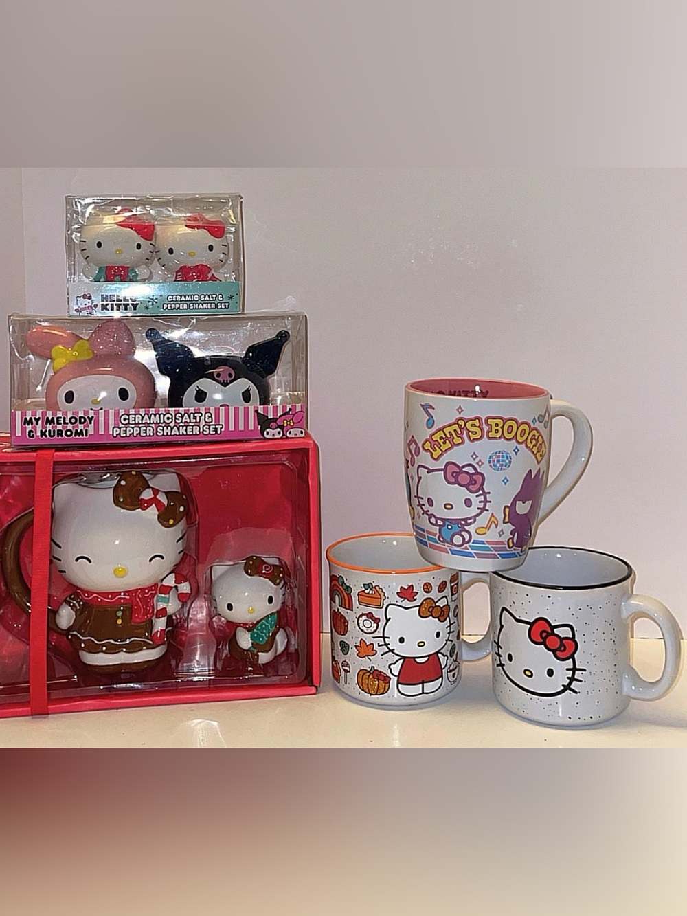 Sanrio Hello Kitty Ceramic Set & Mugs Red/White